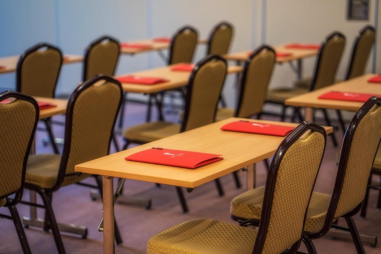 אולז'טין Hotel Hp Park מראה חיצוני תמונה