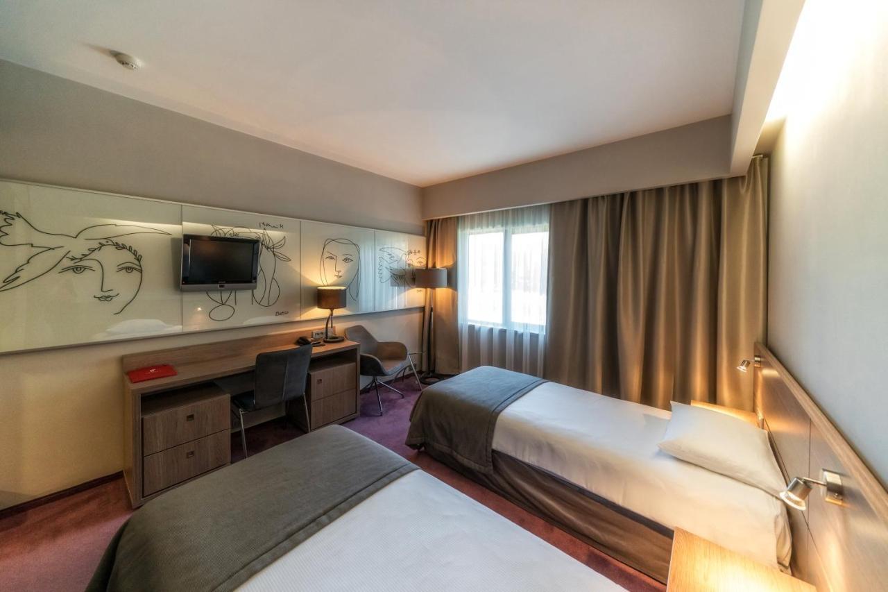 אולז'טין Hotel Hp Park מראה חיצוני תמונה